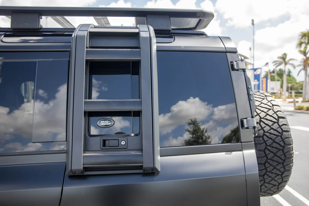 2022 Land Rover Defender L663 - Image 23 of 31