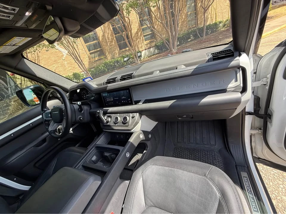 2022 Land Rover Defender L663 - Image 13 of 16