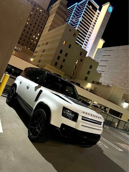 2022 Land Rover Defender L663 - Image 14 of 16