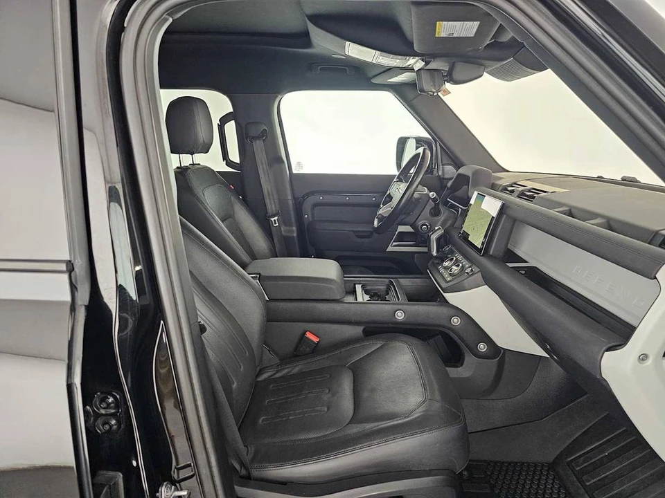 2022 Land Rover Defender L663 - Image 4 of 5