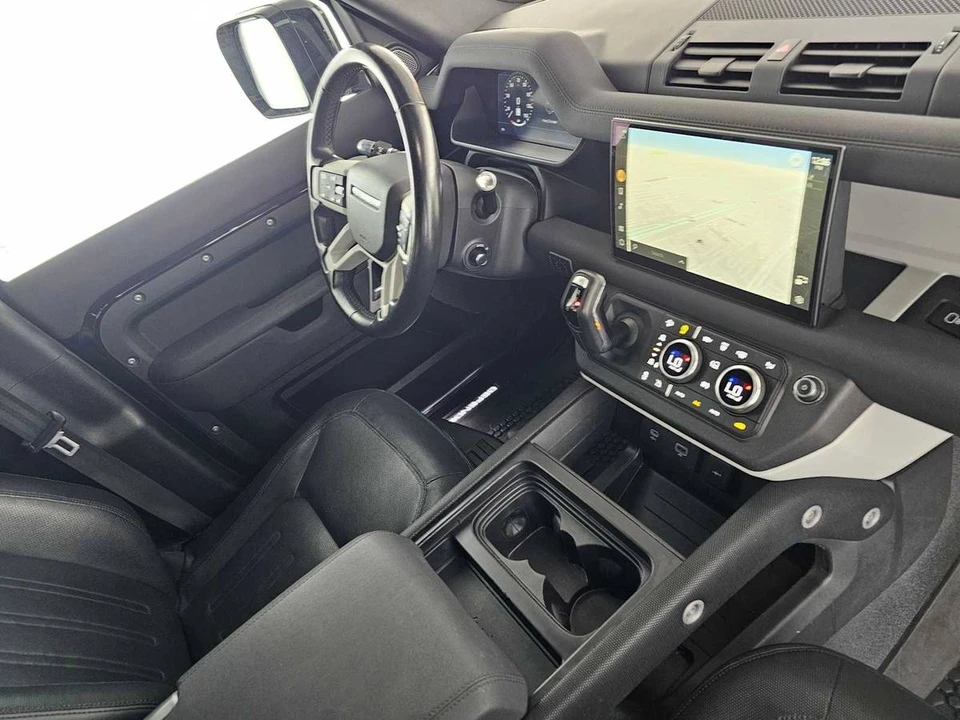2022 Land Rover Defender L663 - Image 5 of 5