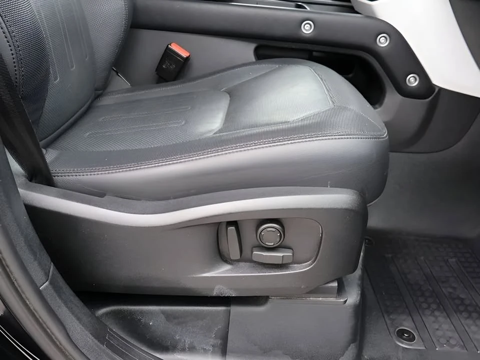 2022 Land Rover Defender L663 - Image 11 of 20
