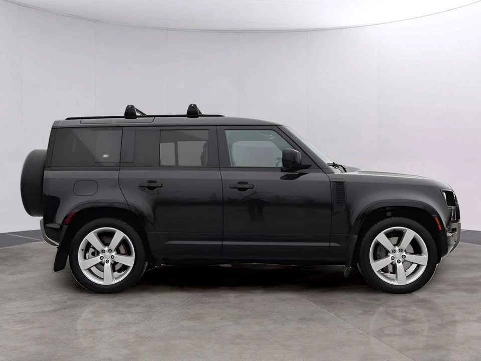 2022 Land Rover Defender L663 - Image 4 of 20