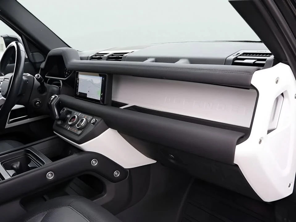 2022 Land Rover Defender L663 - Image 10 of 20