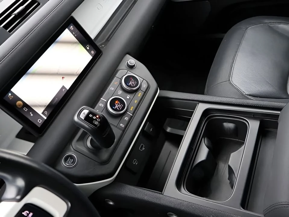2022 Land Rover Defender L663 - Image 19 of 20