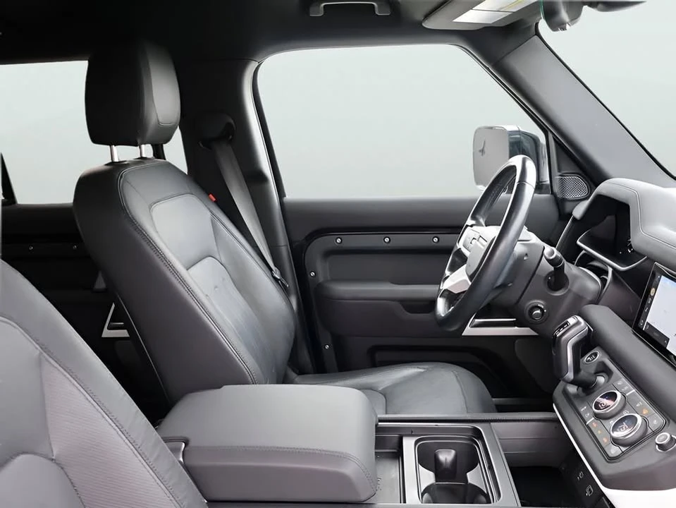 2022 Land Rover Defender L663 - Image 9 of 20