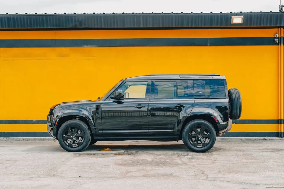 2022 Land Rover Defender L663 - Image 7 of 18
