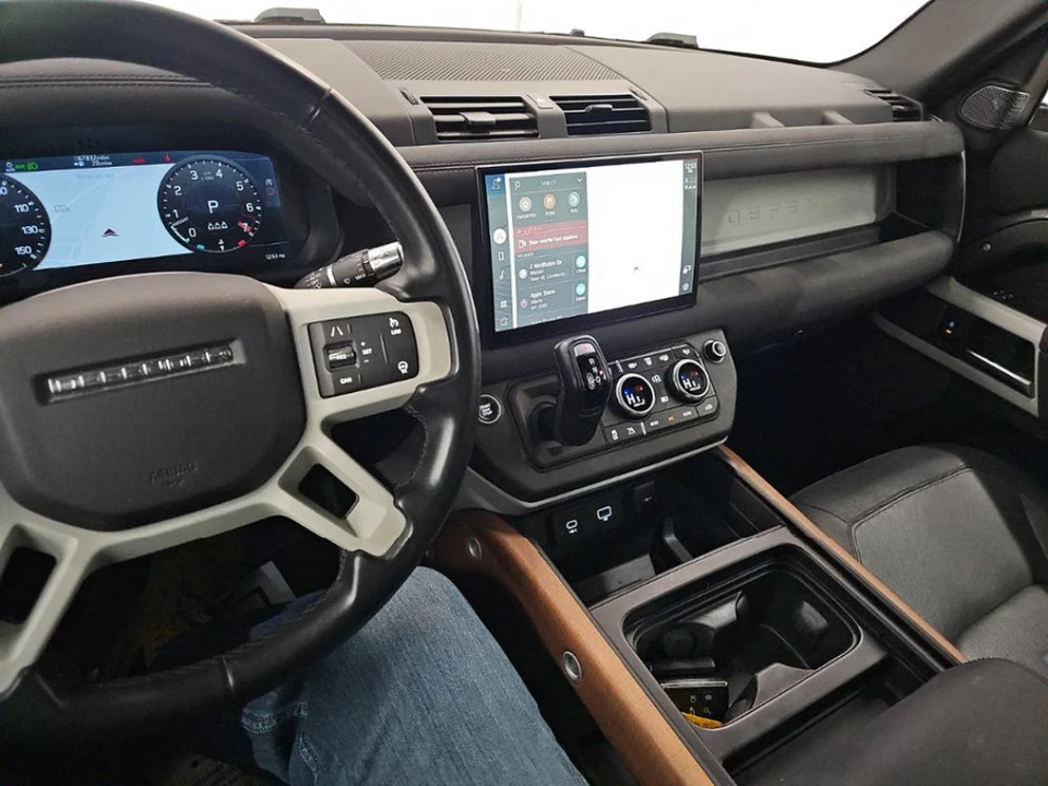 2022 Land Rover Defender L663 - Image 6 of 10