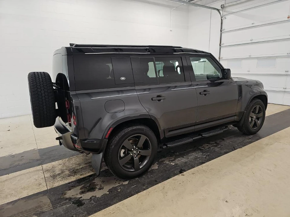 2022 Land Rover Defender L663 - Image 2 of 10