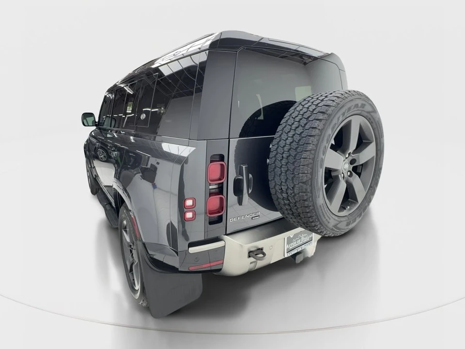 2022 Land Rover Defender L663 - Image 10 of 31