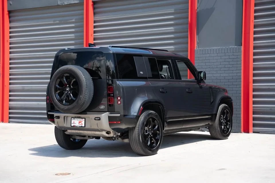 2022 Land Rover Defender L663 - Image 4 of 15