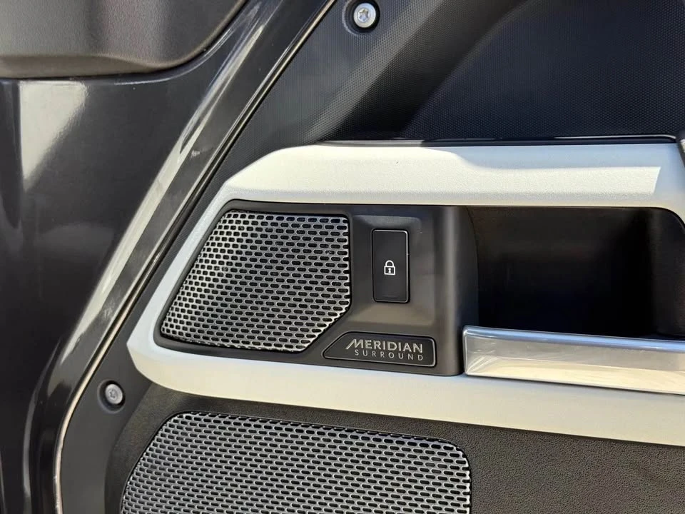 2022 Land Rover Defender L663 - Image 14 of 15