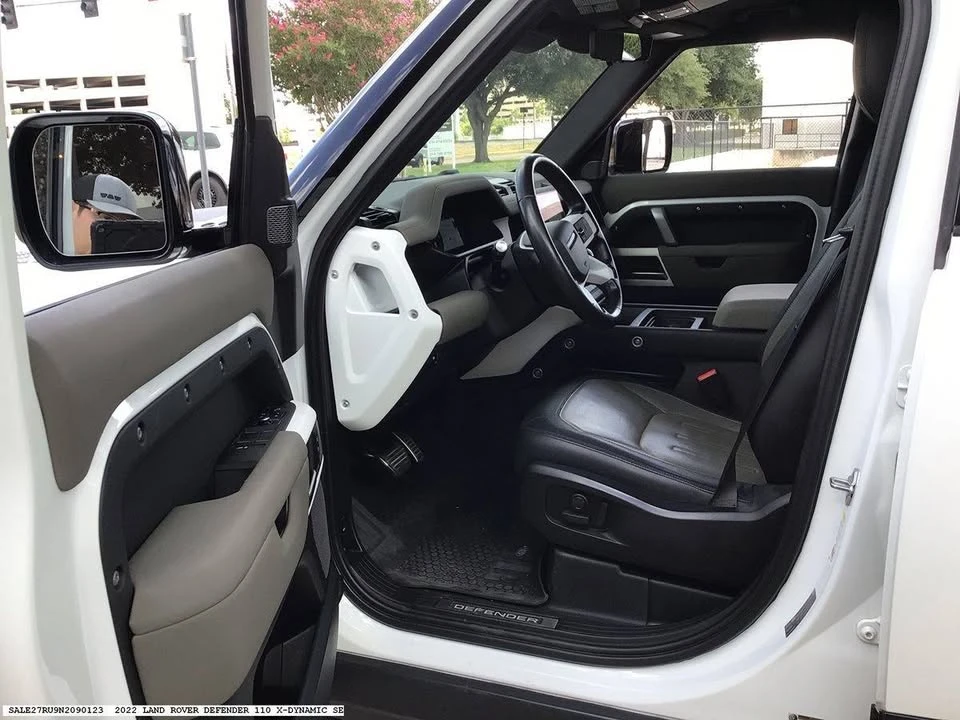 2022 Land Rover Defender L663 - Image 5 of 13