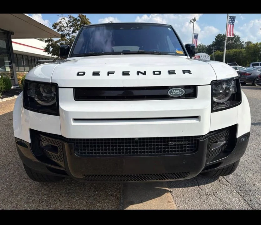 2022 Land Rover Defender L663 - Image 3 of 16