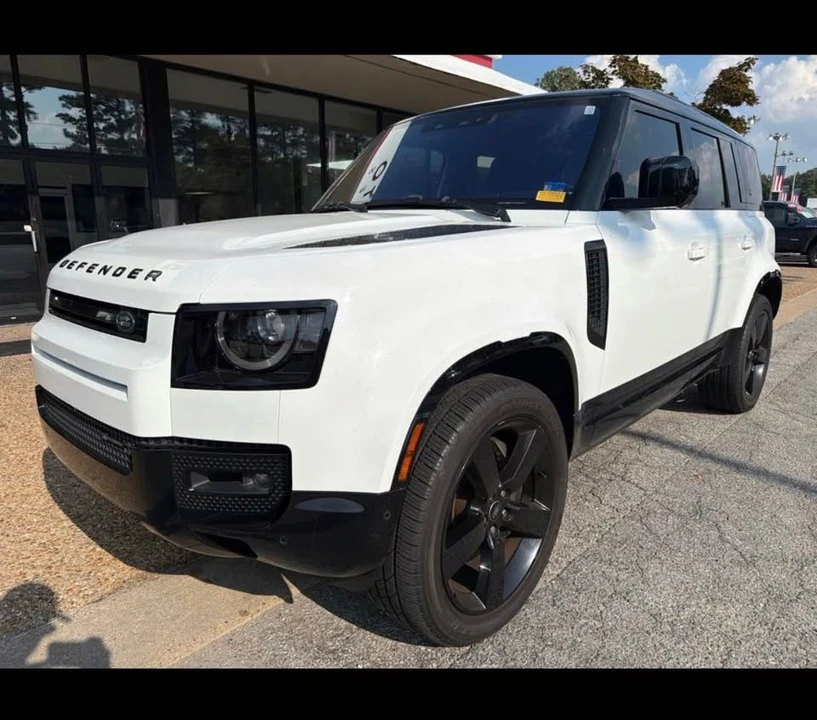2022 Land Rover Defender L663 - Image 2 of 16