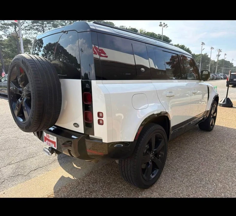 2022 Land Rover Defender L663 - Image 6 of 16