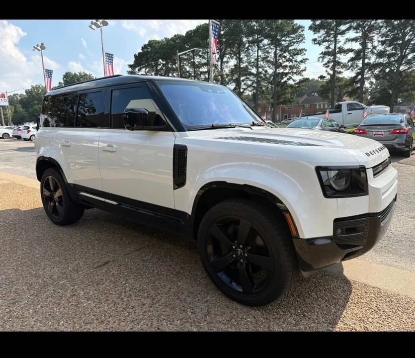 2022 Land Rover Defender L663 - Image 4 of 16