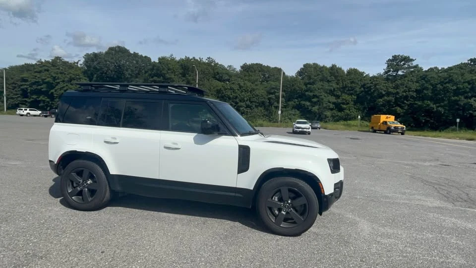 2022 Land Rover Defender L663 - Image 5 of 20
