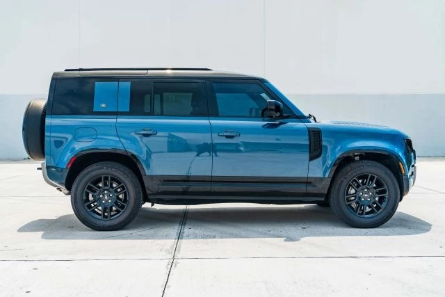 2022 Land Rover Defender L663 - Image 10 of 21