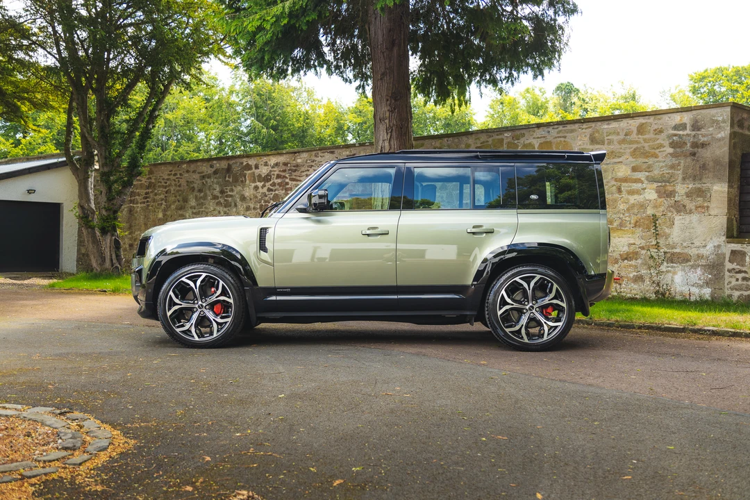 2022 Land Rover Defender L663 - Image 4 of 31