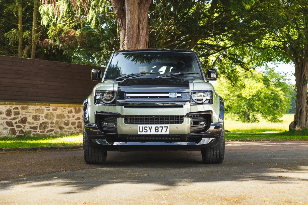 2022 Land Rover Defender L663 - Image 2 of 31
