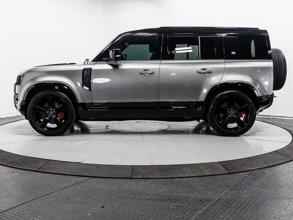 2022 Land Rover Defender L663 - Image 4 of 12