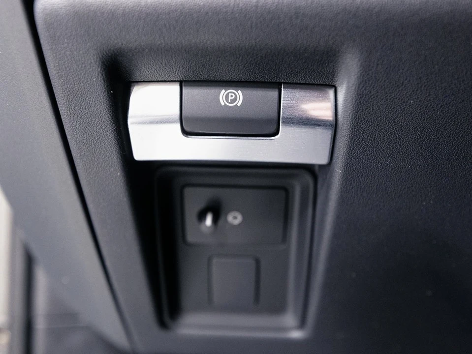 2022 Land Rover Defender L663 - Image 9 of 12