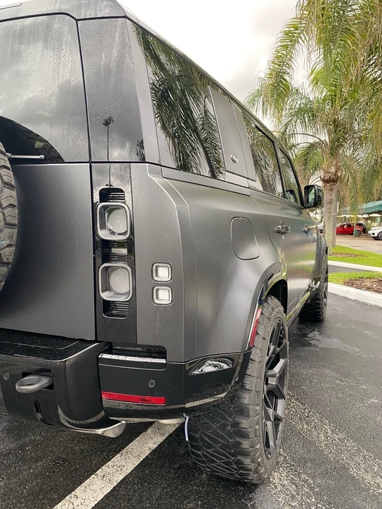 2022 Land Rover Defender L663 - Image 2 of 5