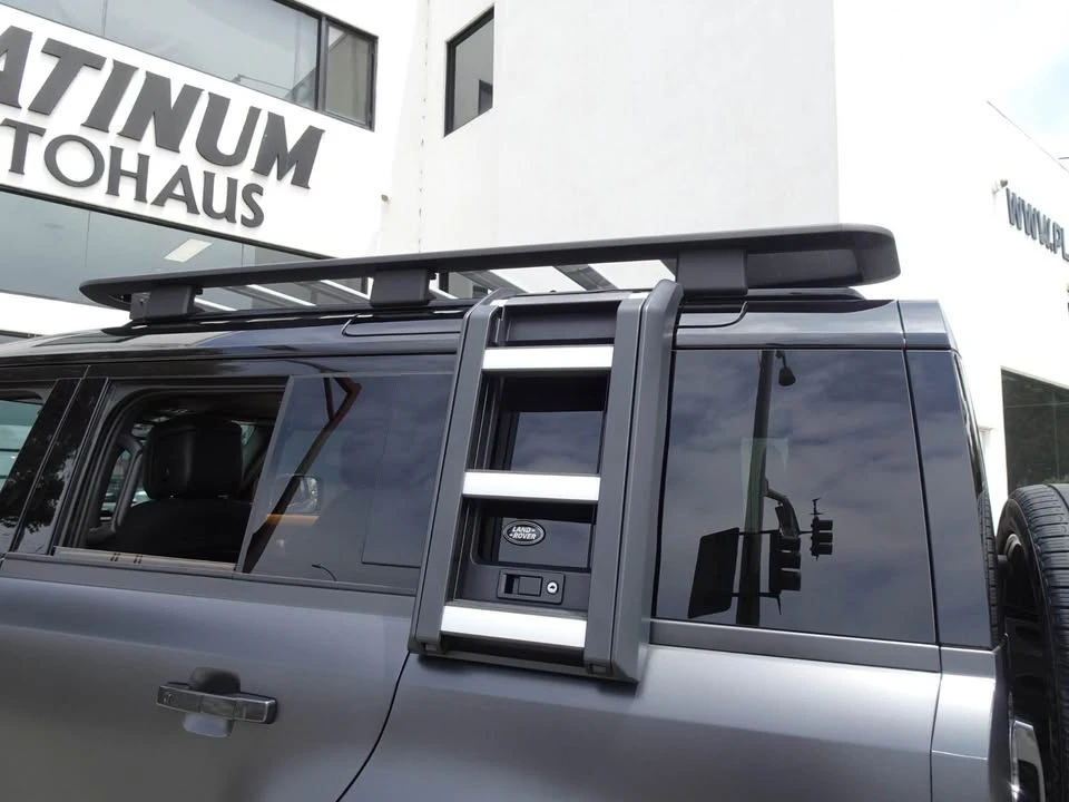 2022 Land Rover Defender L663 - Image 9 of 20