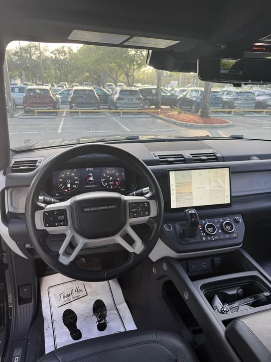 2022 Land Rover Defender L663 - Image 12 of 19