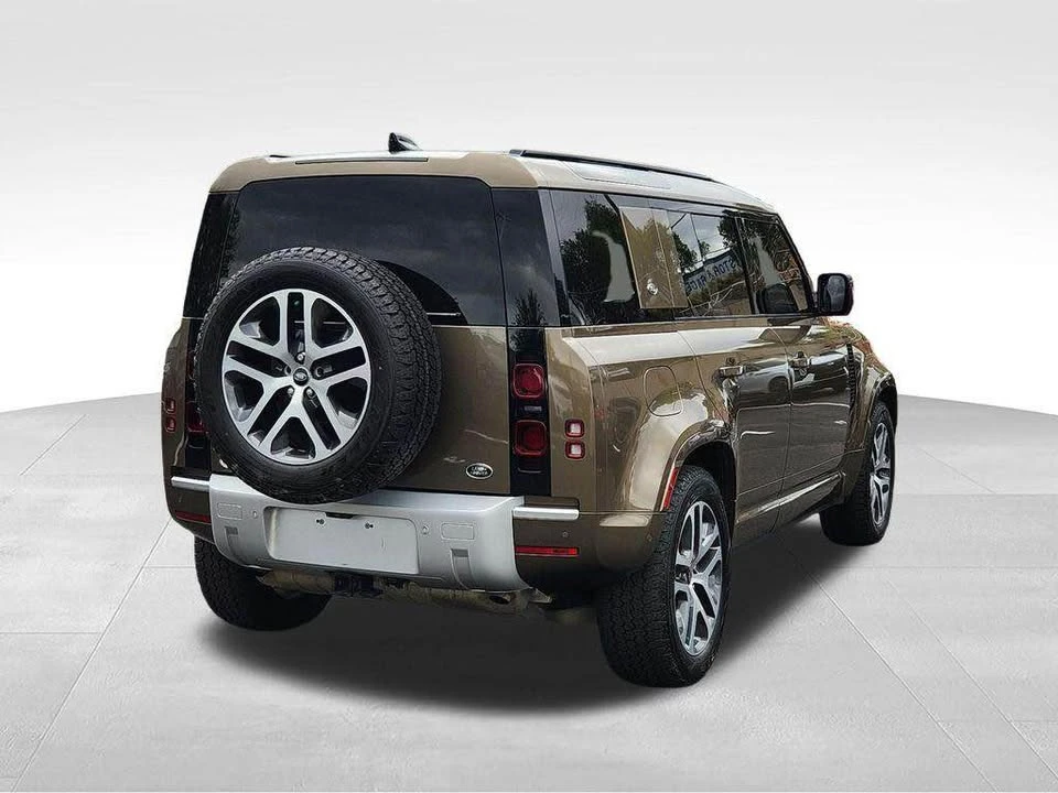 2022 Land Rover Defender L663 - Image 3 of 19