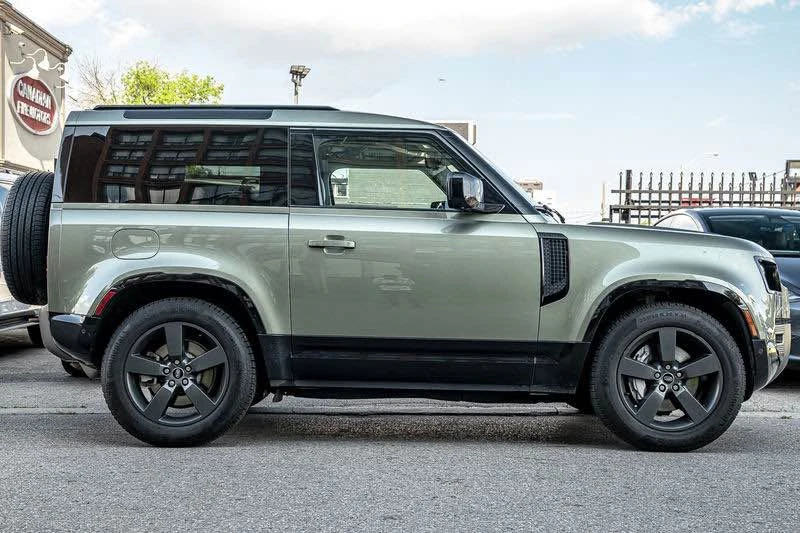 2022 Land Rover Defender L663 - Image 3 of 13