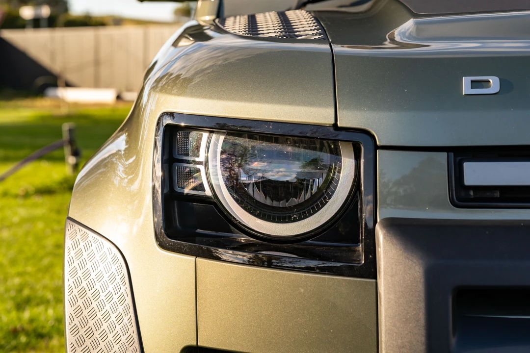 2022 Land Rover Defender L663 - Image 13 of 31