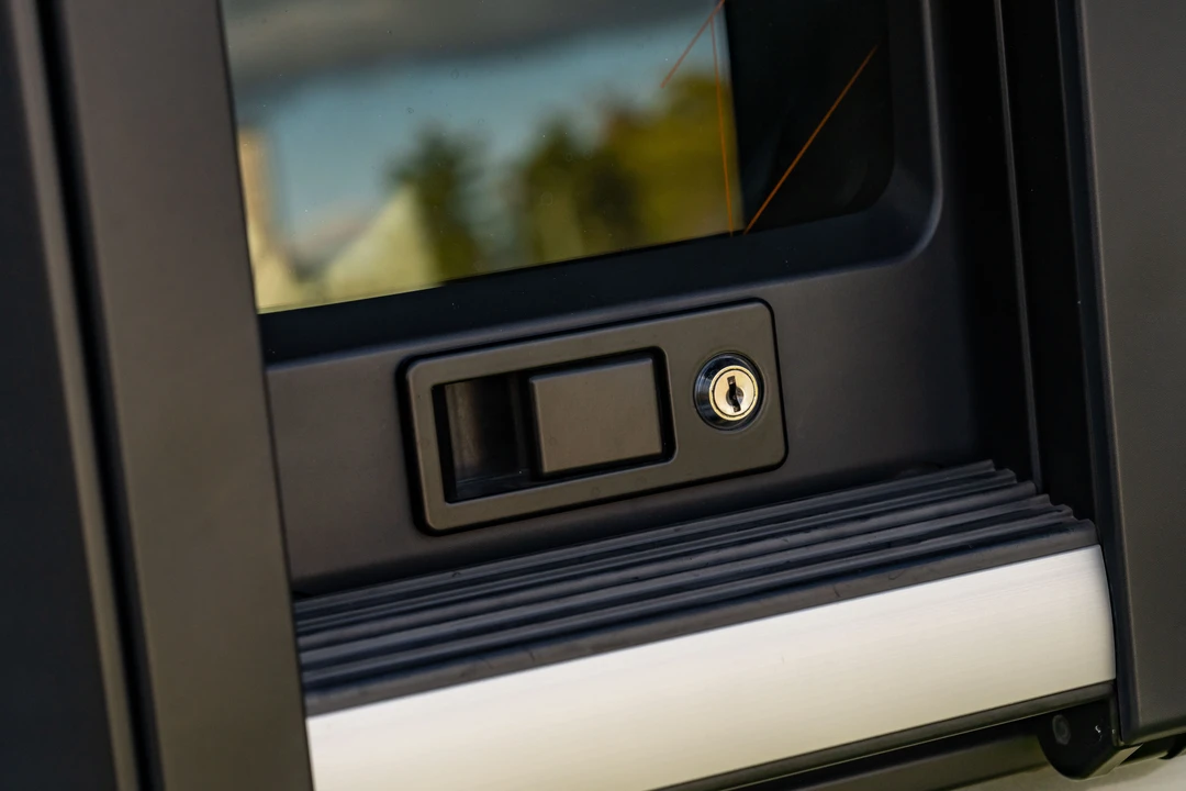 2022 Land Rover Defender L663 - Image 31 of 31