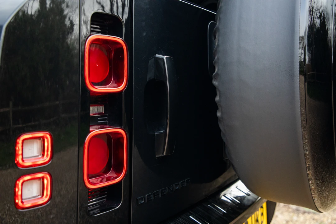 2022 Land Rover Defender 90 - Image 31 of 31
