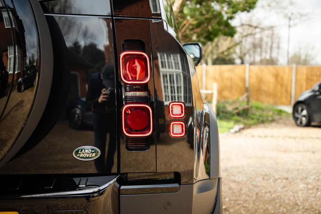 2022 Land Rover Defender 90 - Image 29 of 31