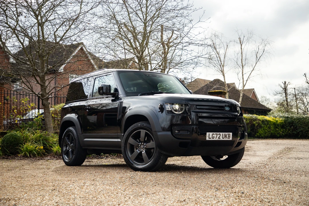 2022 Land Rover Defender 90 - Image 3 of 31