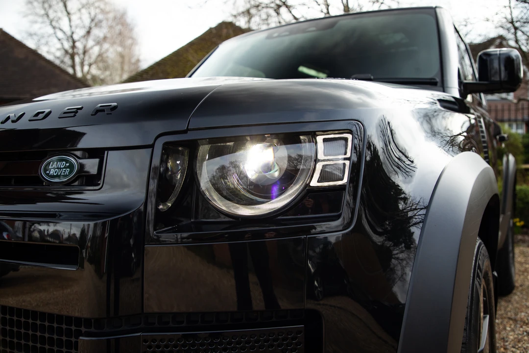 2022 Land Rover Defender 90 - Image 24 of 31
