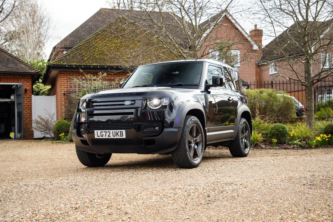 2022 Land Rover Defender 90 - Image 9 of 31