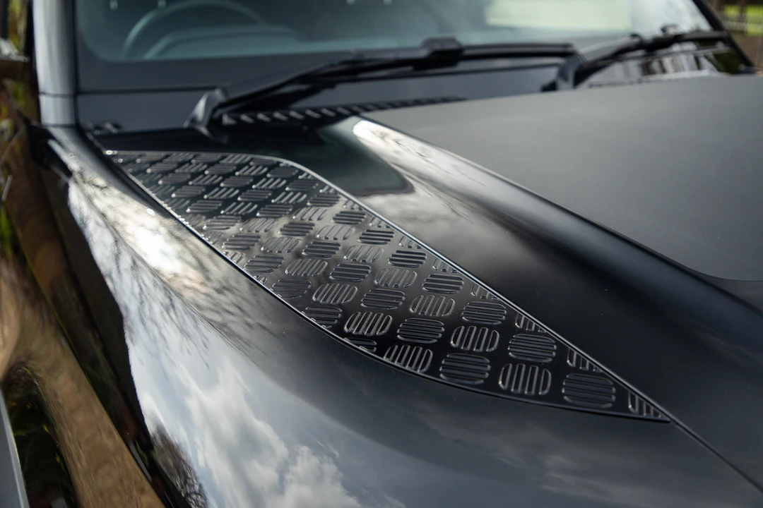 2022 Land Rover Defender 90 - Image 19 of 31