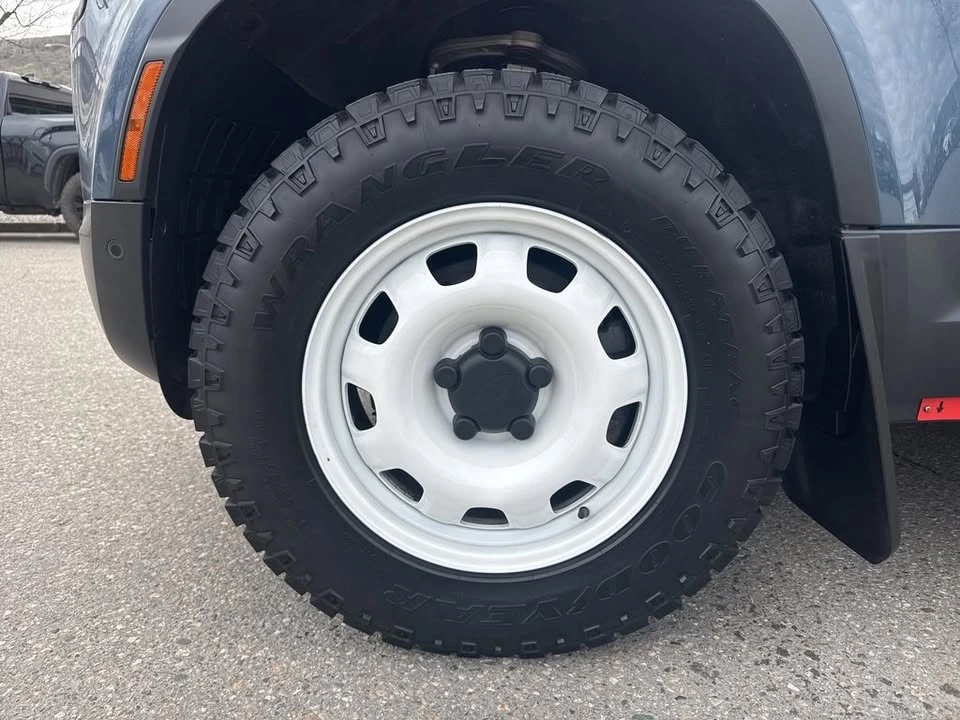 2022 Land Rover Defender L663 - Image 11 of 20