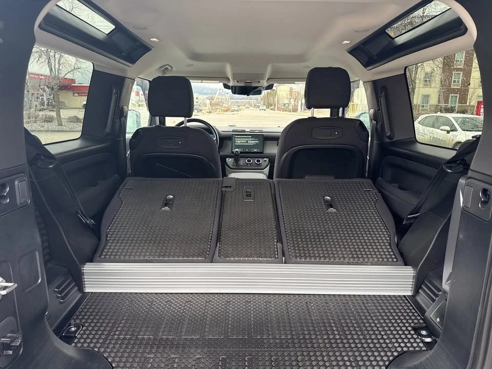 2022 Land Rover Defender L663 - Image 5 of 20