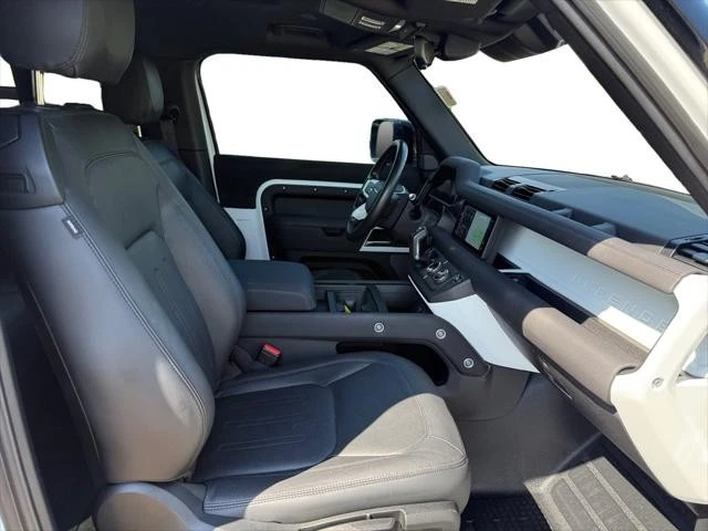 2022 Land Rover Defender L663 - Image 17 of 24