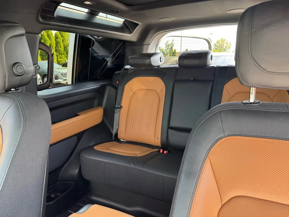 2022 Land Rover Defender L663 - Image 9 of 9