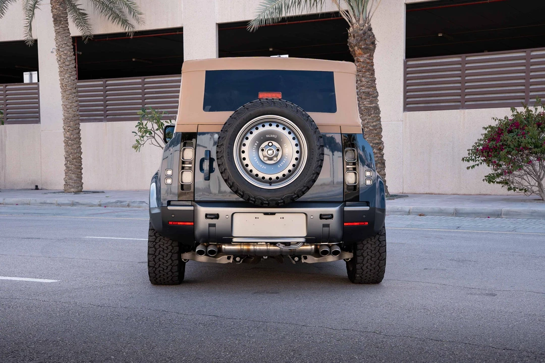 2023 Land Rover Defender L663 - Image 13 of 31