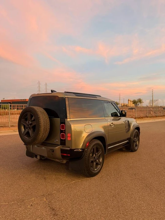 2022 Land Rover Defender L663 - Image 4 of 13