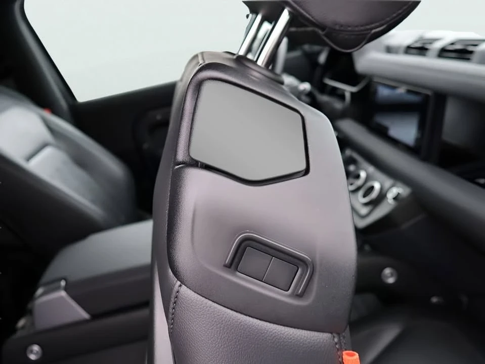 2022 Land Rover Defender L663 - Image 11 of 20