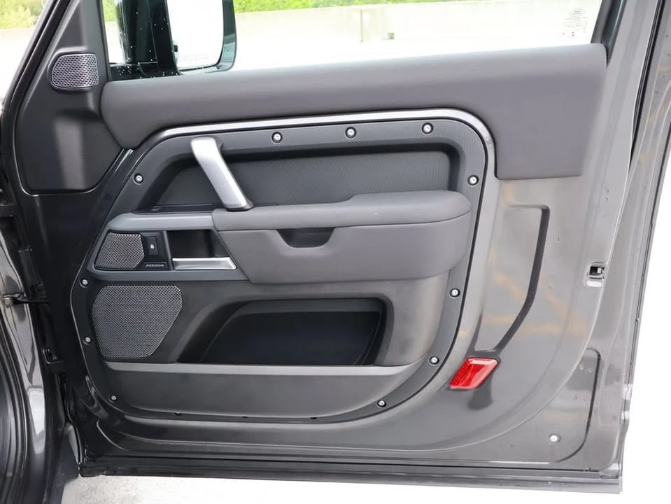 2022 Land Rover Defender L663 - Image 14 of 20