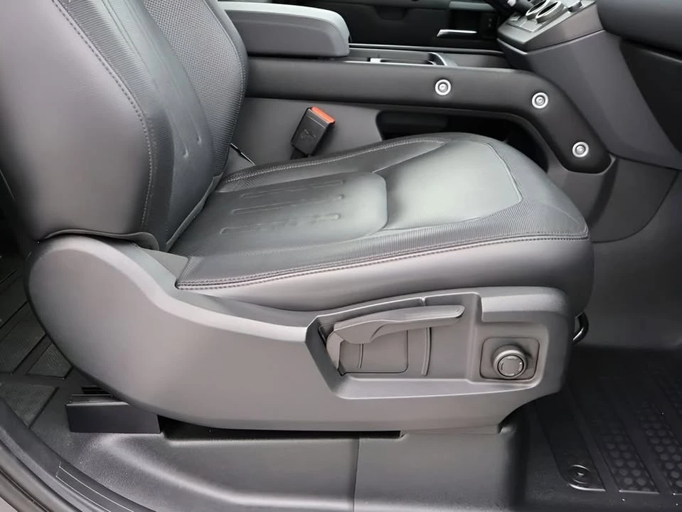 2022 Land Rover Defender L663 - Image 10 of 20