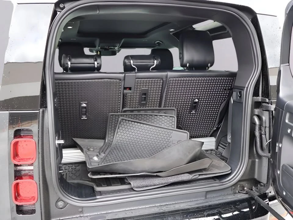 2022 Land Rover Defender L663 - Image 15 of 20
